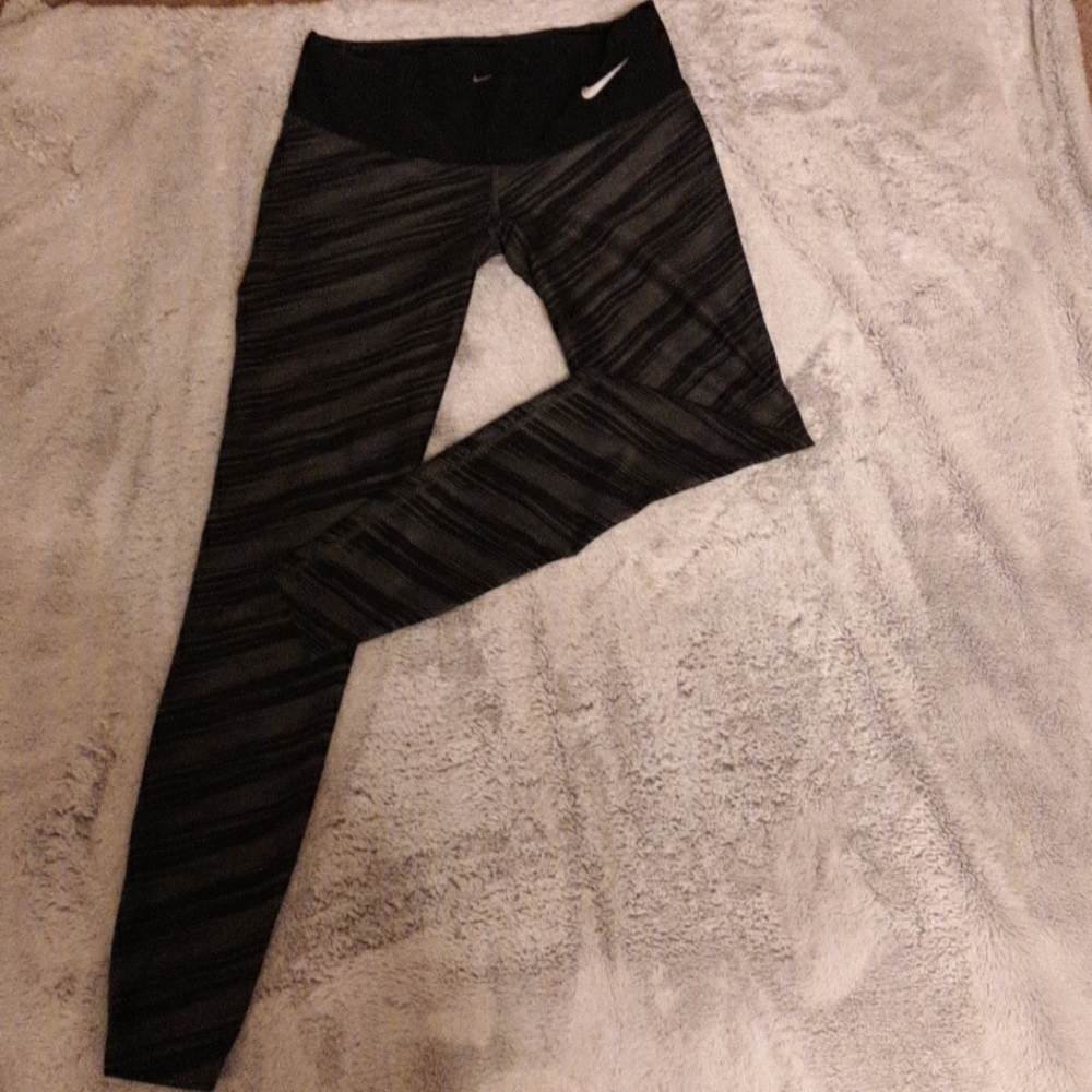 Nike Dri-fit leggings